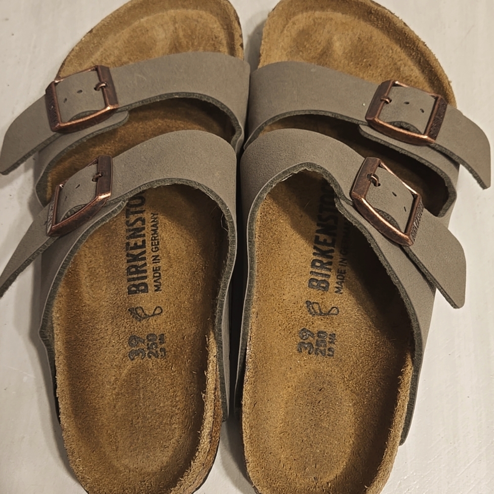 Birkenstock Arizona Sandals Stone Size 8-8.5 Regular Width 39 Europeon